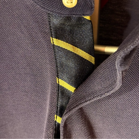 2\$20  Tommy Hilfiger Men's Polo in Navy with Red and White Accents - Picture 6 of 6